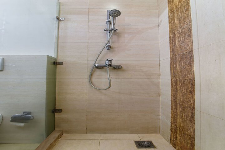 Room 18 of 22