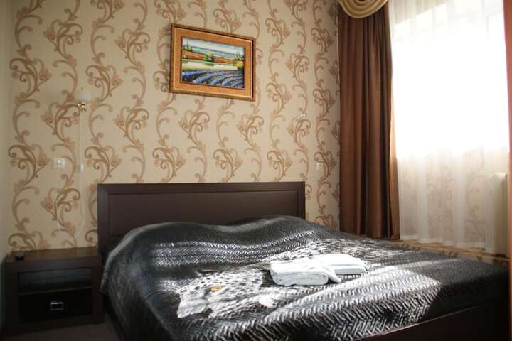 Room 16 of 65