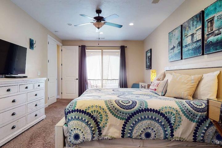 Room 2 of 41