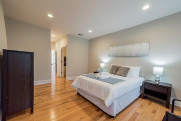 Room 35 of 40