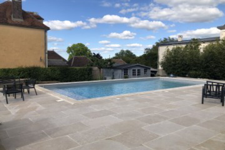 Pool 25 of 30
