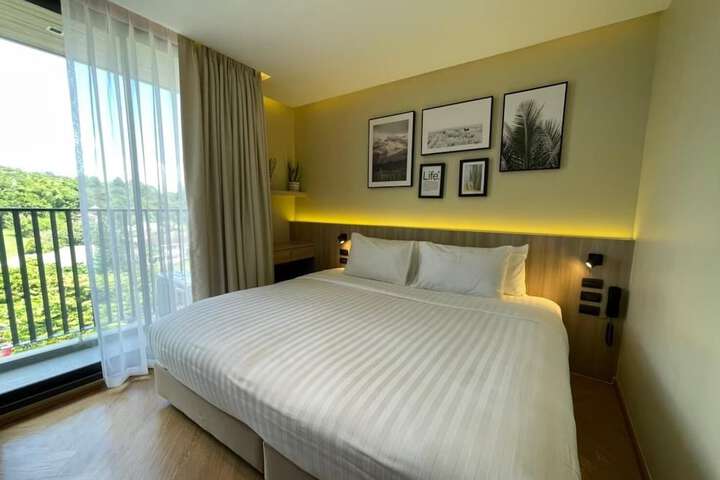 Room 5 of 26