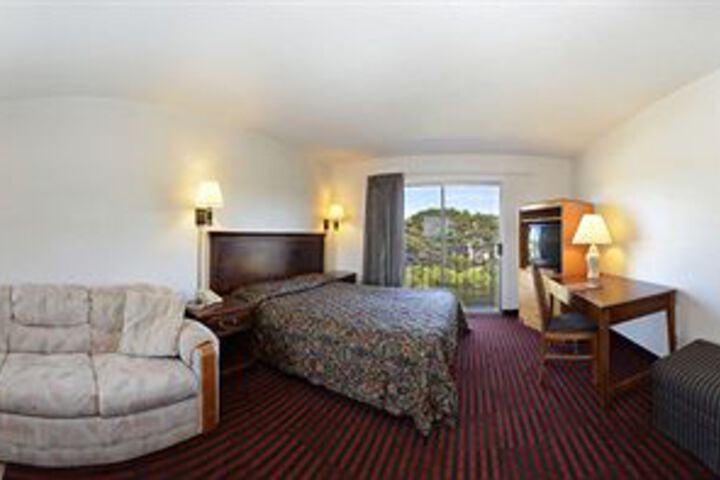 Room 21 of 62
