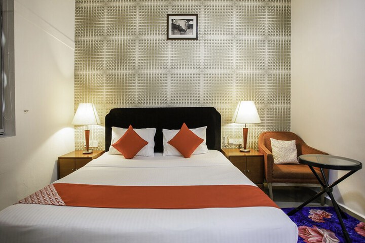 Room 10 of 36