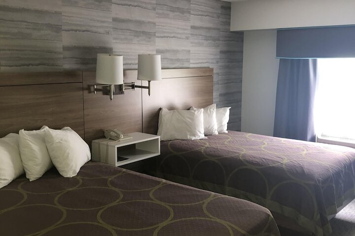 2 Double Beds (14 of 14)