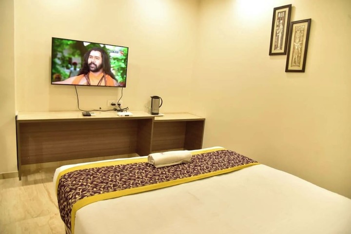 Room 10 of 22