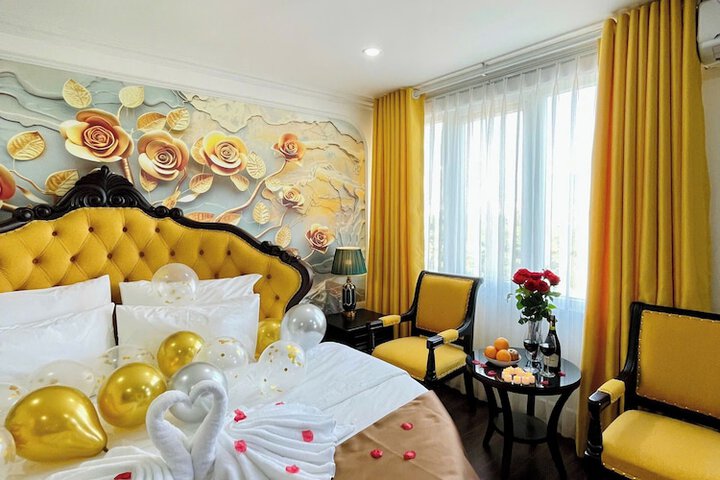 Room 15 of 113