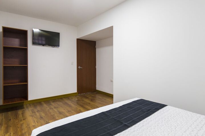Room 33 of 116