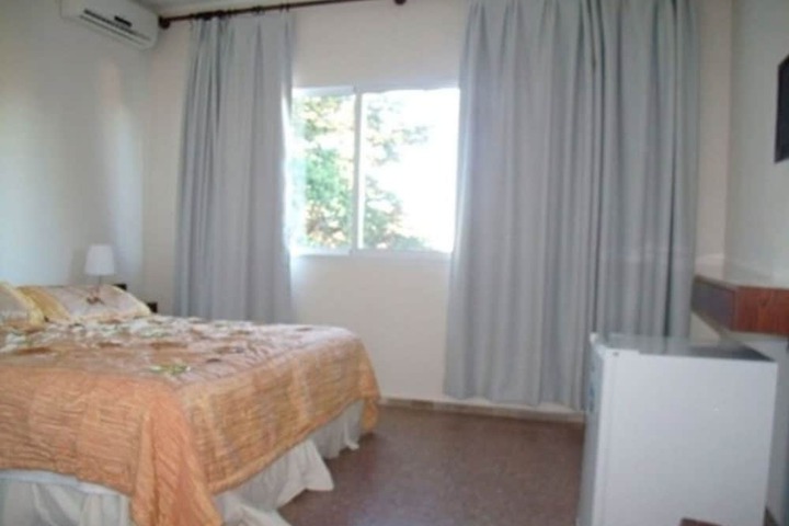 Room 9 of 20
