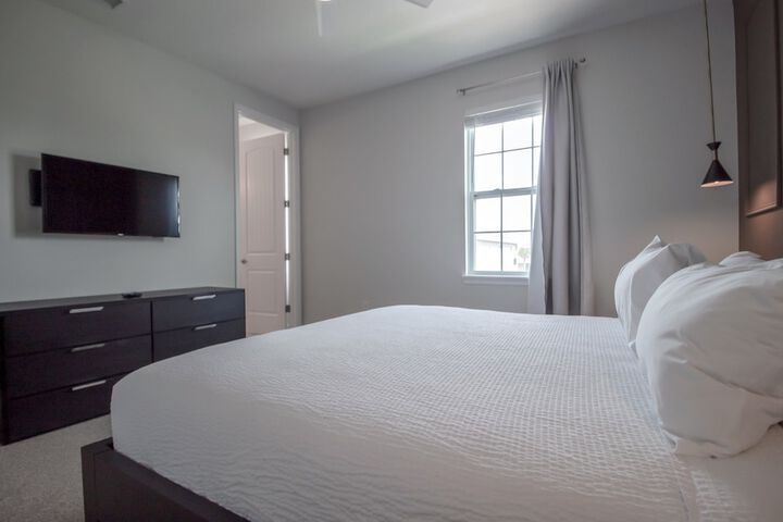 Room 8 of 70