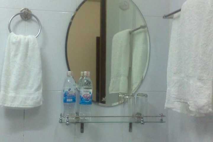 Room 18 of 21