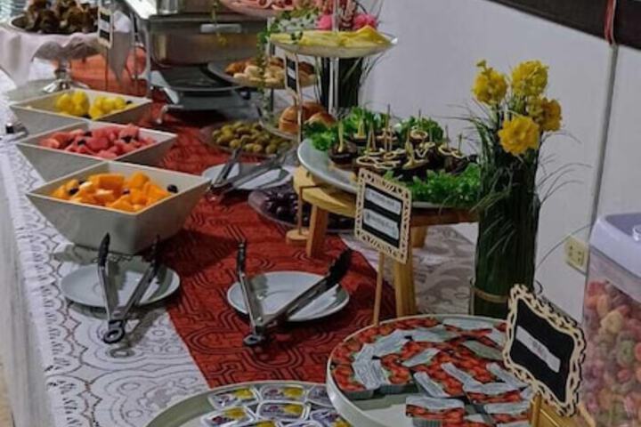 Dining 73 of 107
