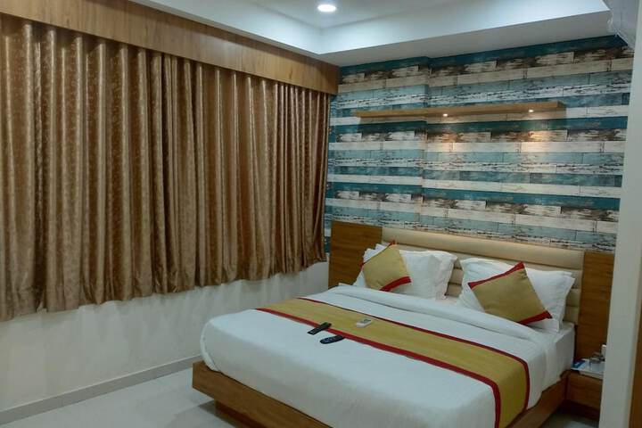 Room 20 of 37