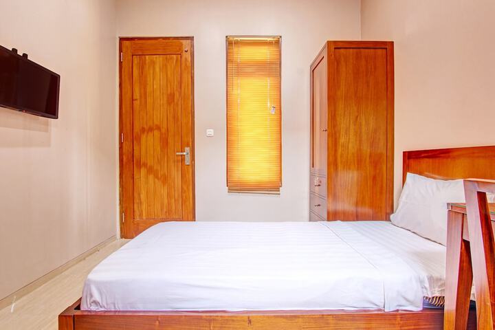 Room 12 of 26
