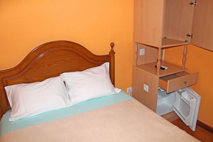 Room 46 of 81