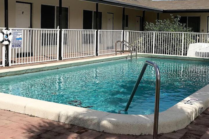 Pool 49 of 50