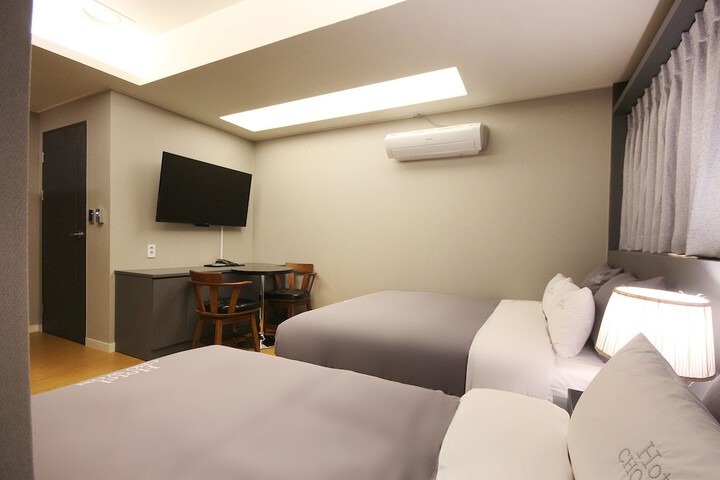 Room 22 of 127