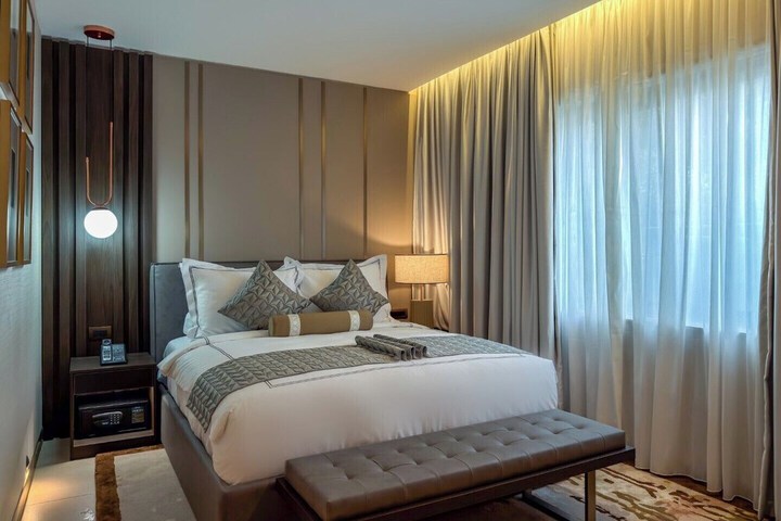 Room 54 of 179