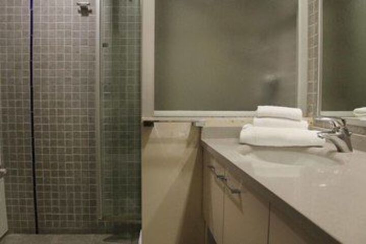 Room 4 of 23