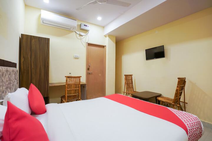 Room 9 of 23
