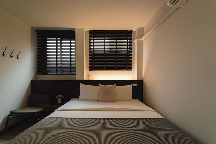 Room 55 of 142