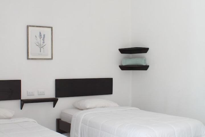 Room 4 of 82