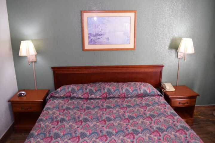 Room 12 of 29