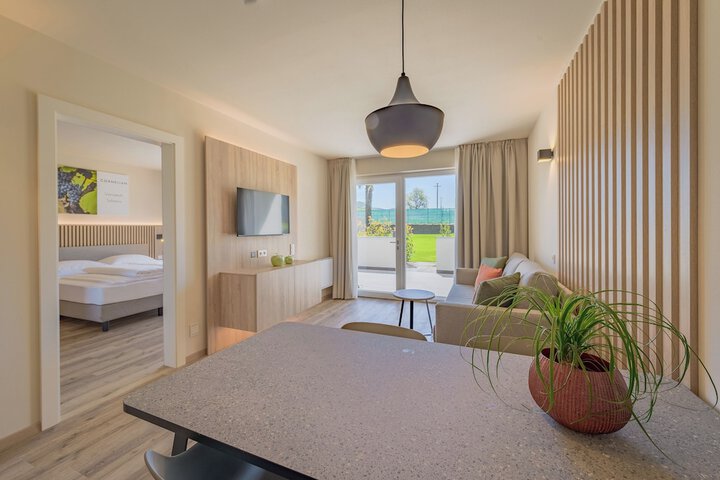 Room 65 of 208