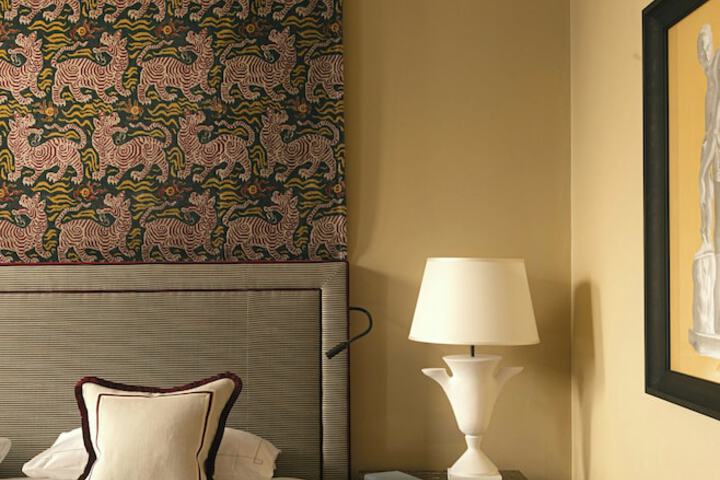 Room 229 of 533