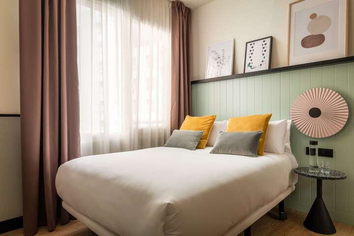 Room 6 of 78
