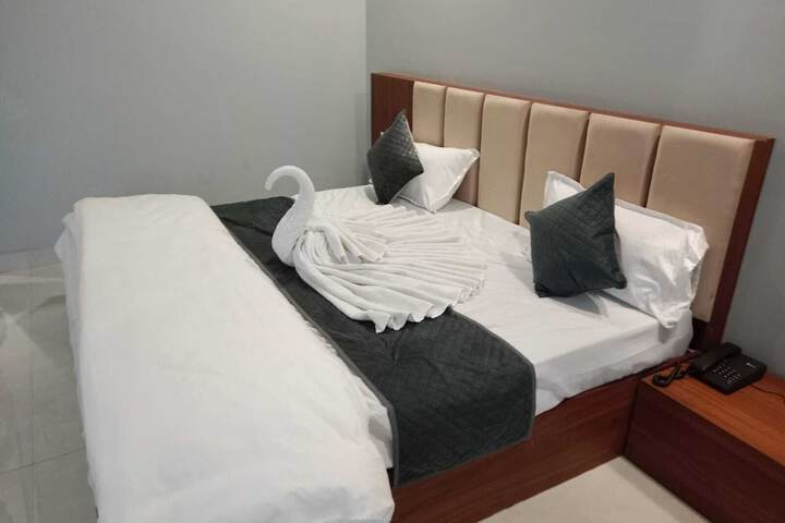 Room 13 of 29