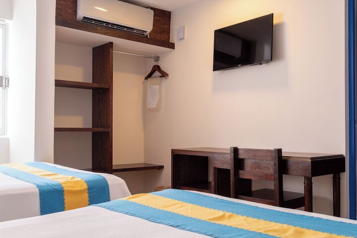 Room 14 of 49
