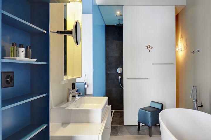 Bathroom Interior Photo