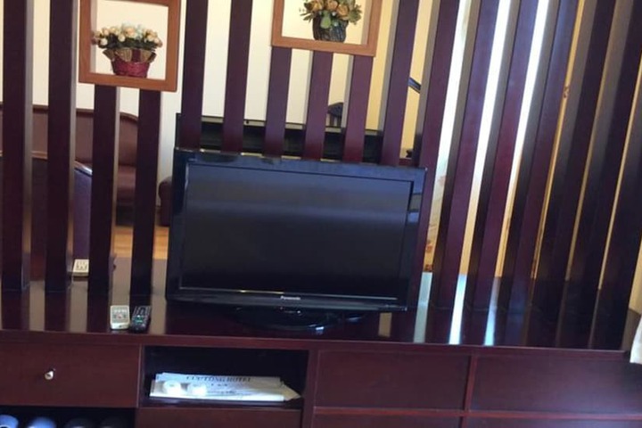Room 17 of 34