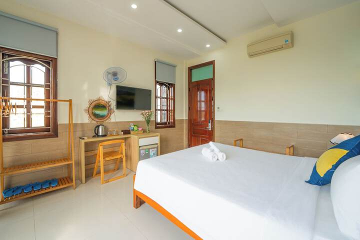 Room 5 of 56