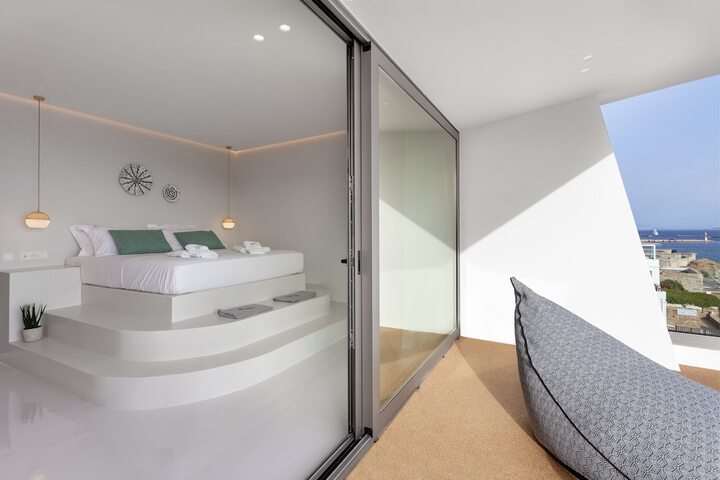 Room 10 of 55