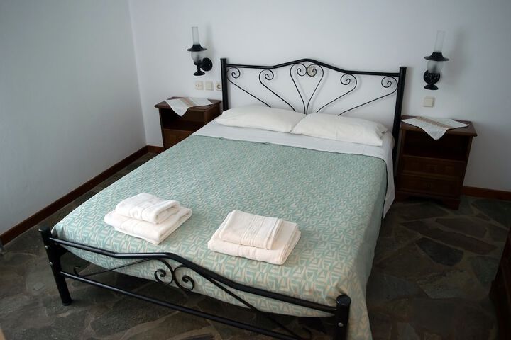 Room 10 of 40