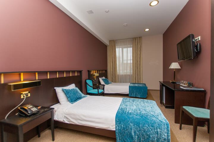 Room 12 of 43