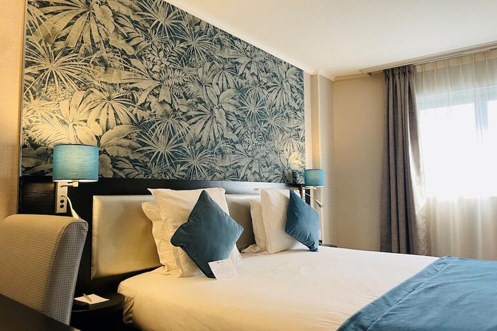 Room 7 of 35