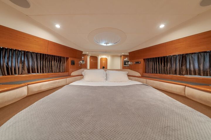 Room 4 of 18