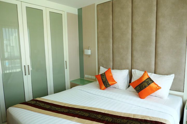 Room 4 of 69
