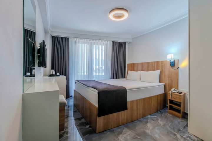 Room 30 of 70