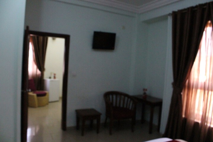 Room 20 of 33