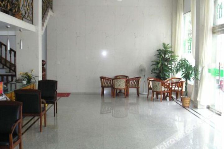 Hotel Interior 22 of 29