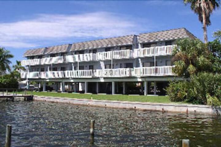 Hotel 8 of 23