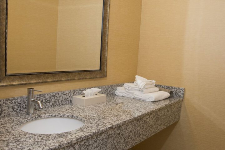 Bathroom sink