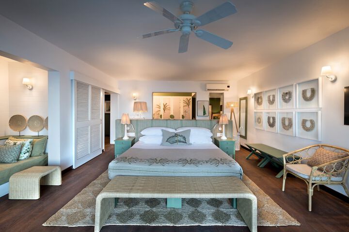 Room 4 of 38