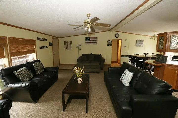 Room 7 of 13