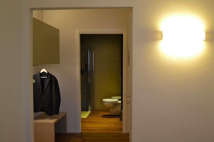Room 19 of 39