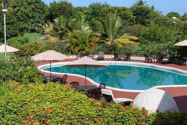 Pool 52 of 77